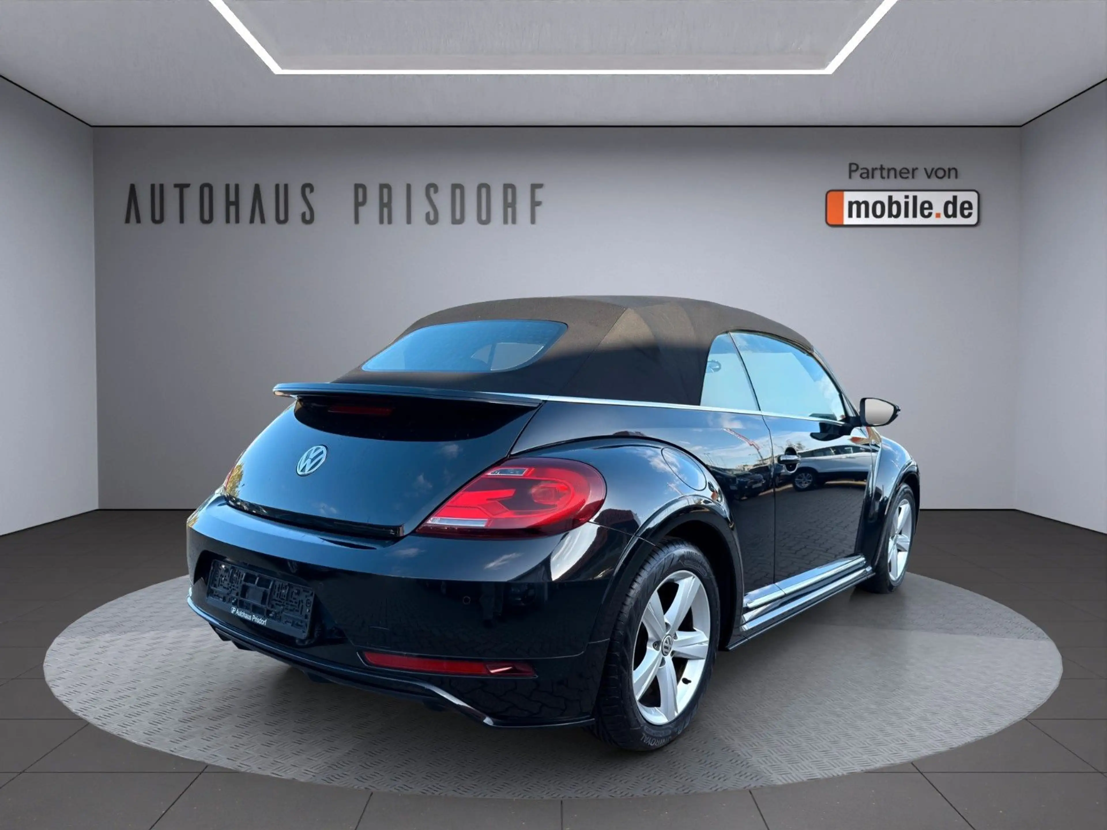Volkswagen Beetle Cabriolet R-Line Klima/PDC/SHZ — photo 5