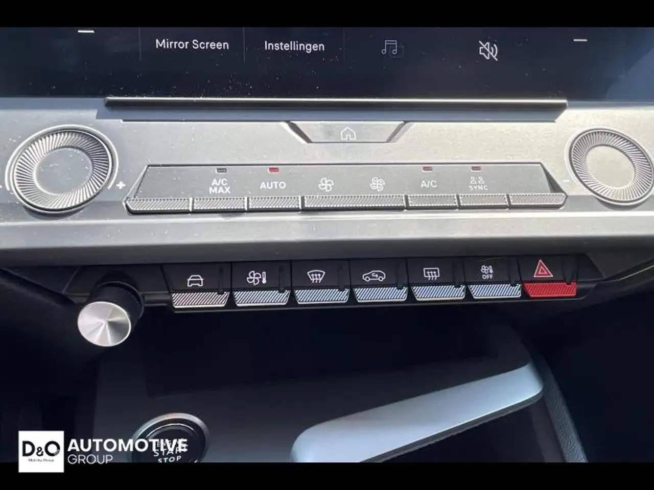 Peugeot 308 Style MHEV | auto airco | GPS 16