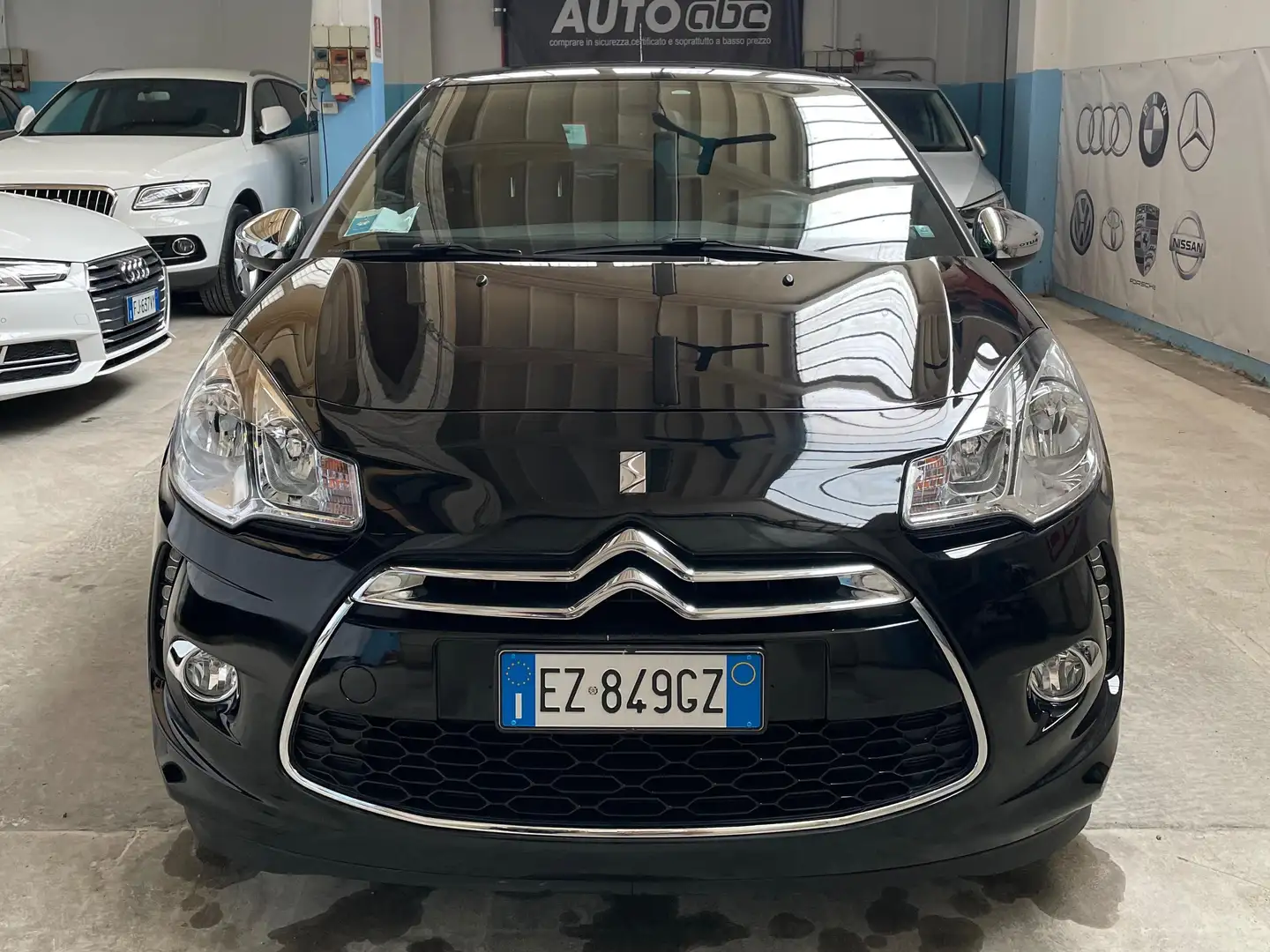 Citroen DS3 DS3 1.2 PureTech So Chic 82cv E6 Nero - 2