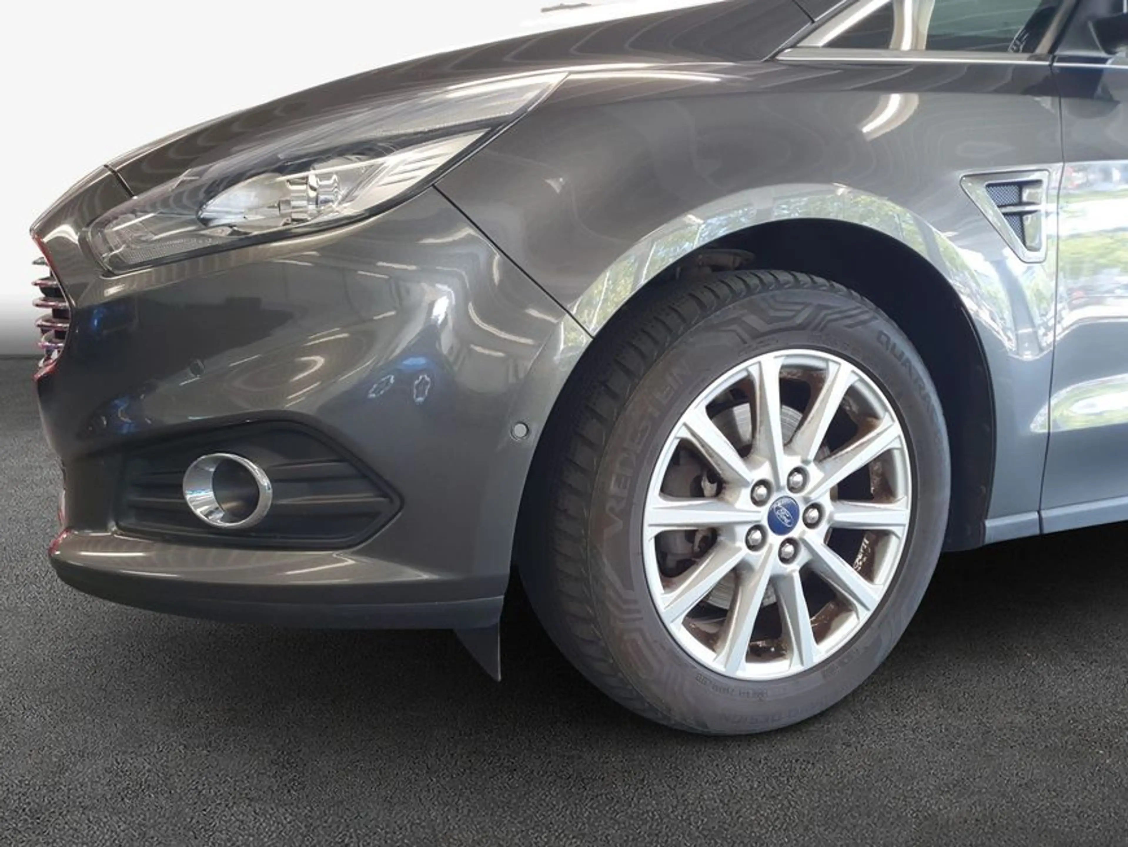 Ford S-Max 2.0 TDCi Bi-Turbo Aut. Titanium — photo 6
