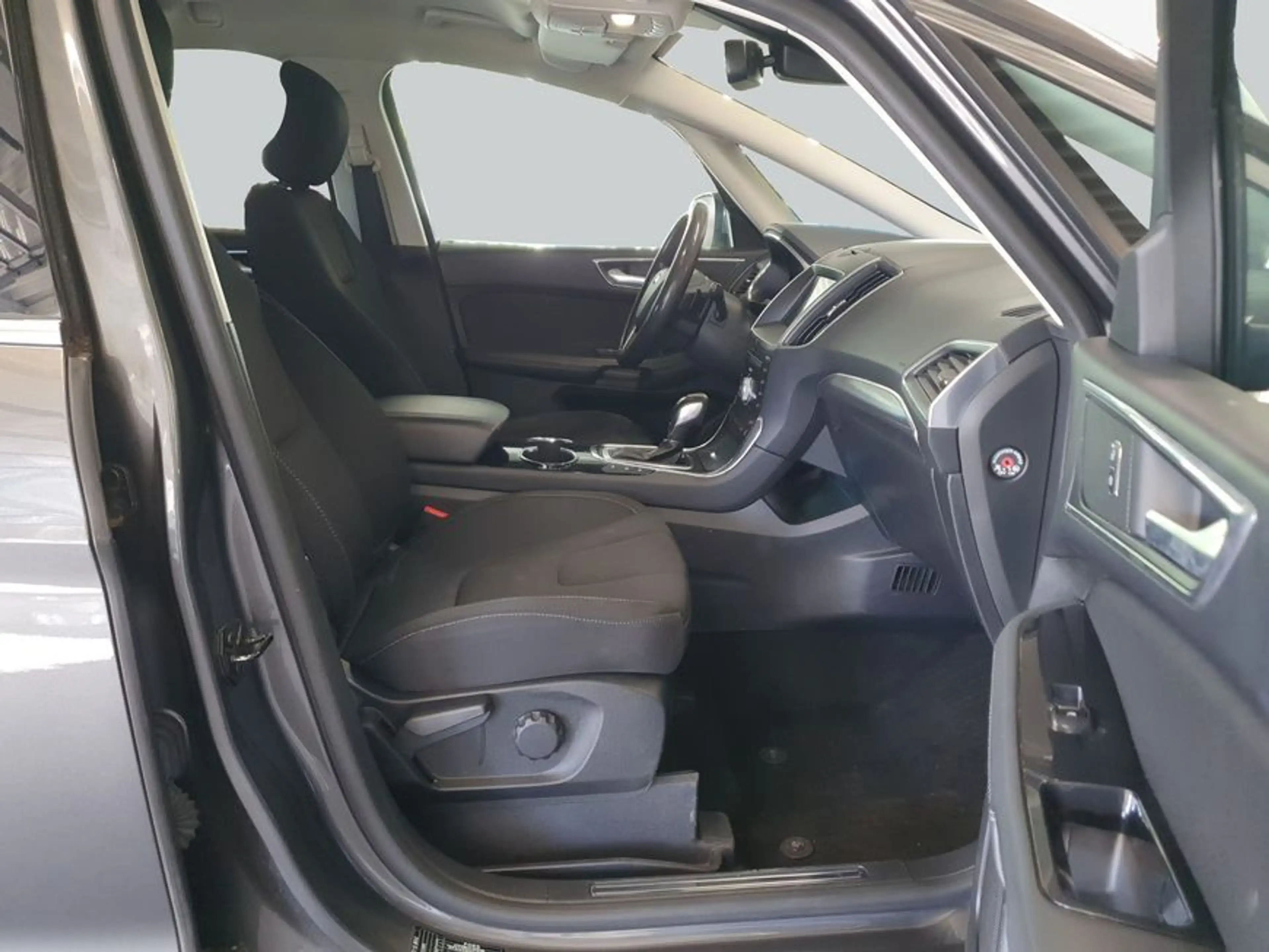 Ford S-Max 2.0 TDCi Bi-Turbo Aut. Titanium — photo 12