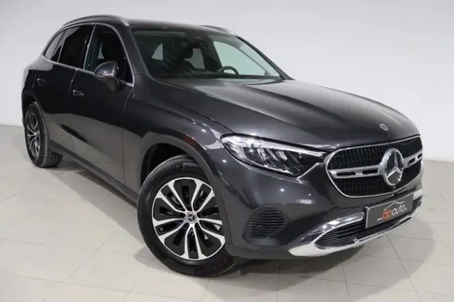 Mercedes-Benz GLC 200 main image