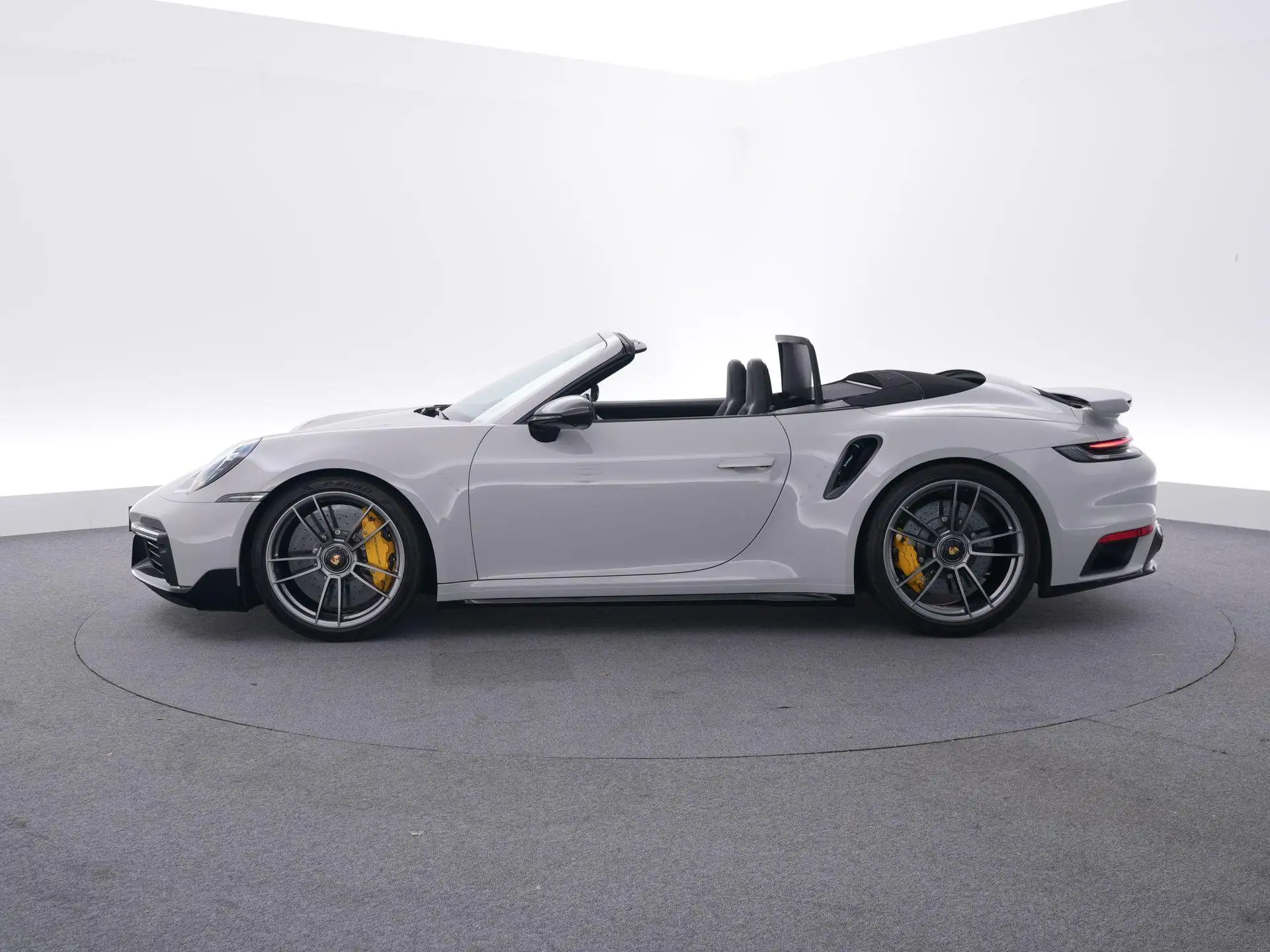 포르쉐 911 Turbo S Cabriolet 2023 화이트 사진 2