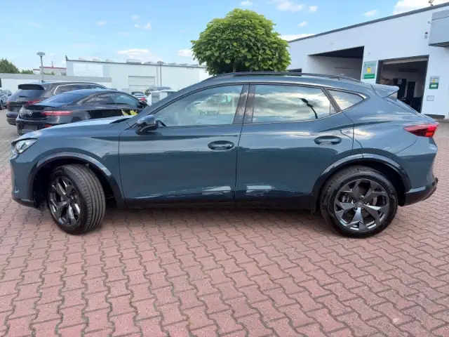 Cupra Formentor view 6