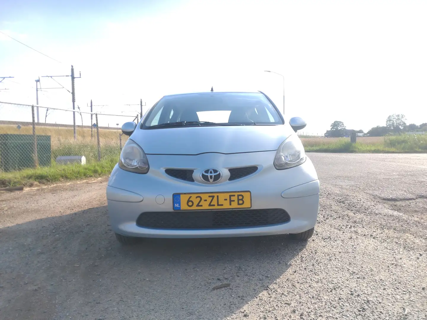 Toyota Aygo 1.0-12V + 5DRS Blauw - 2