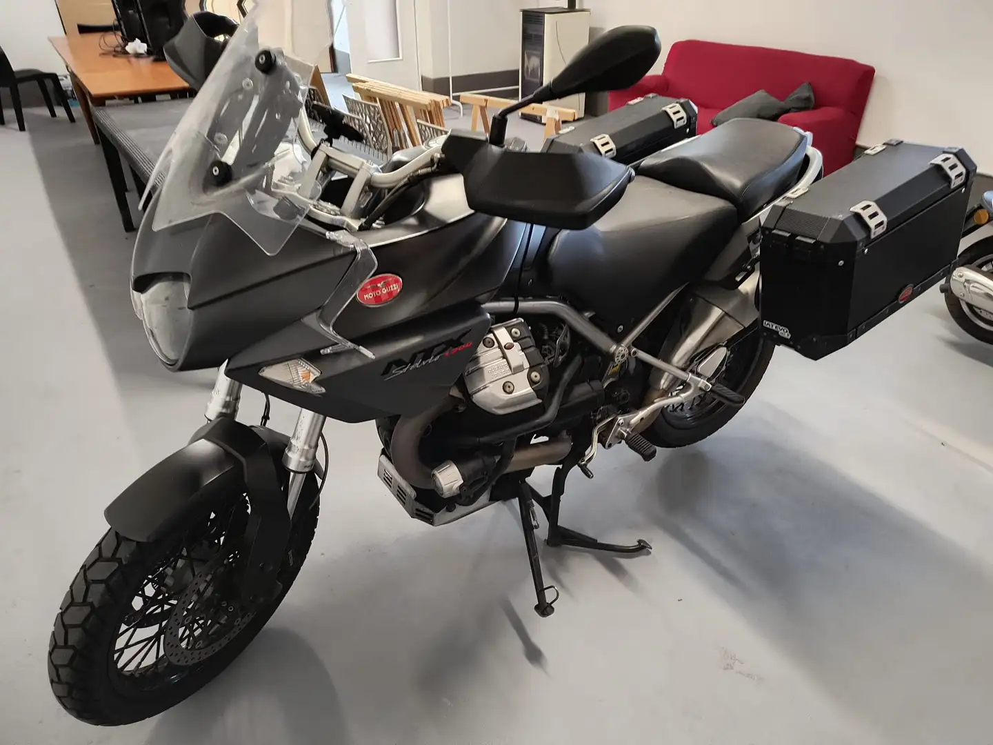 Moto Guzzi Stelvio 1200 8V NTX Fekete - 2