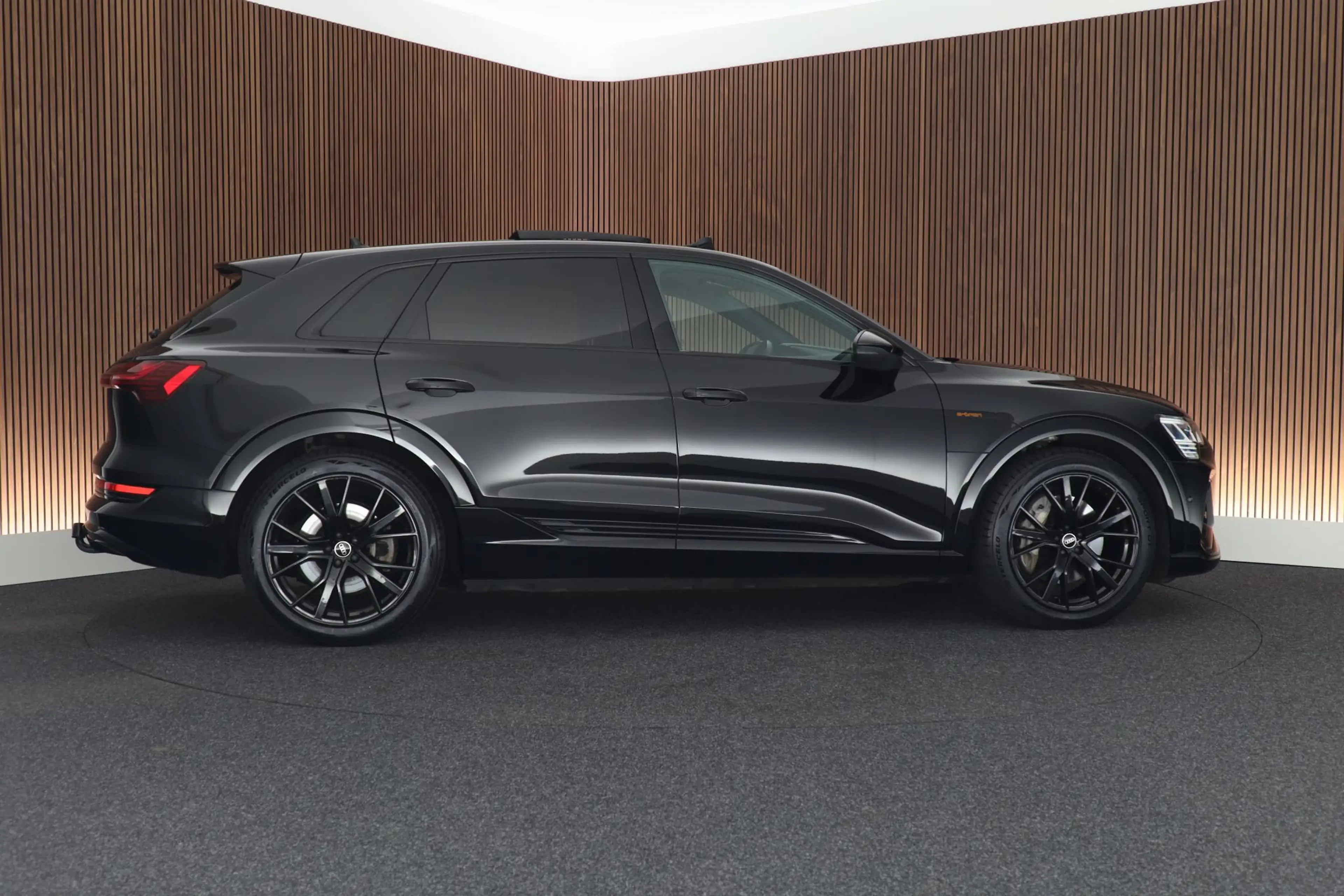 Audi e-tron 55 408pk 95 kWh quattro S Edition S-Line SOH 95% P — photo 12