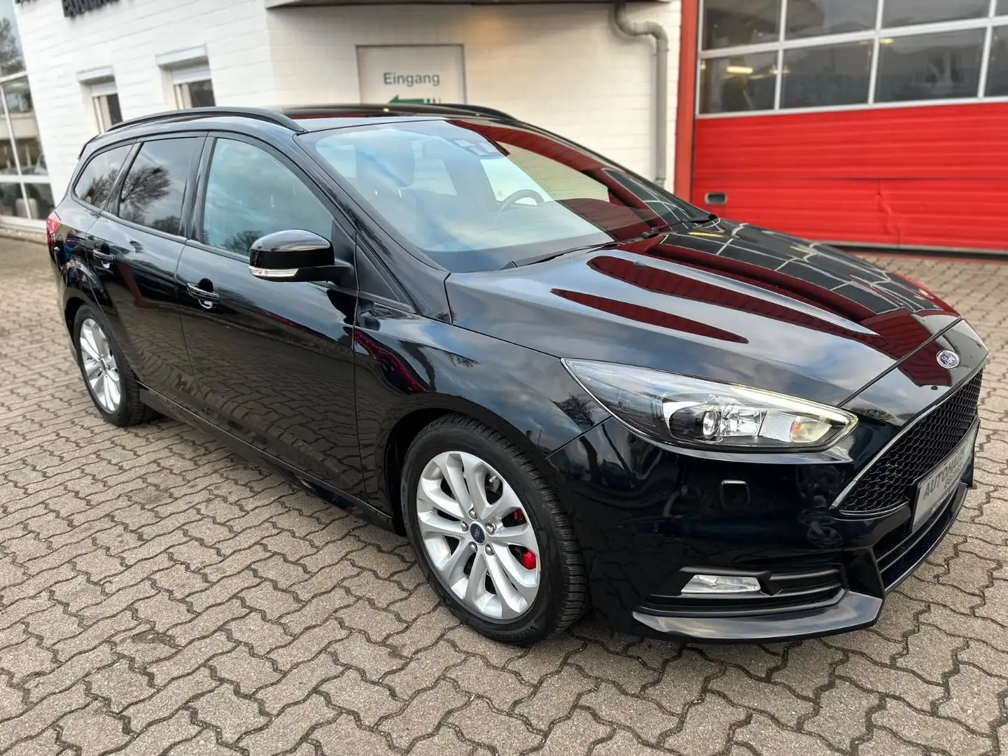 Ford Focus Turnier ST/NAVI/SHZ/S+W/KAM/ANDROID AUTO Schwarz - 2