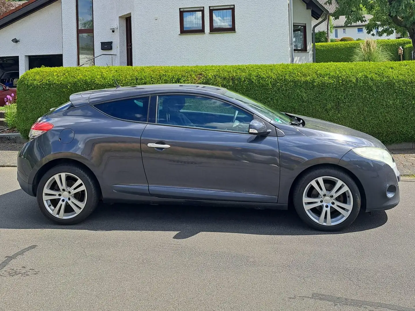 Renault Megane Dynamique Noir - 2
