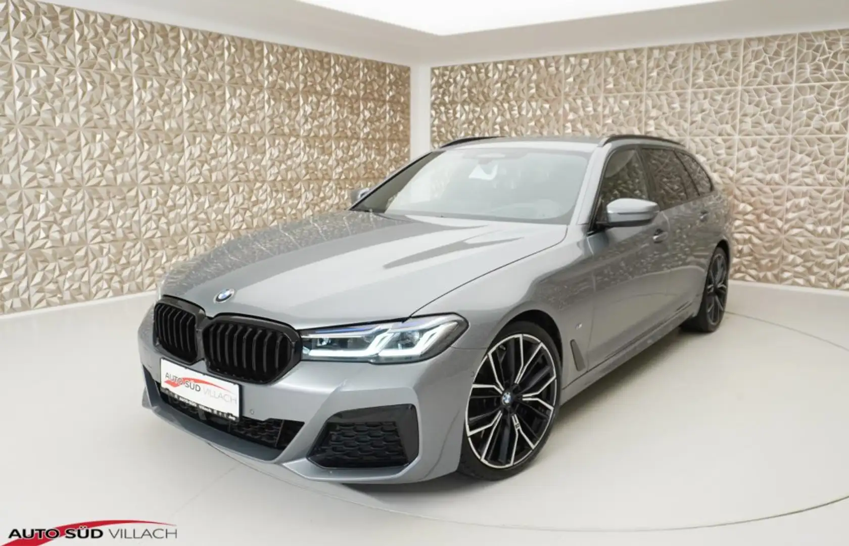 BMW 530 d xDrive Touring G31 B57 Gris - 1