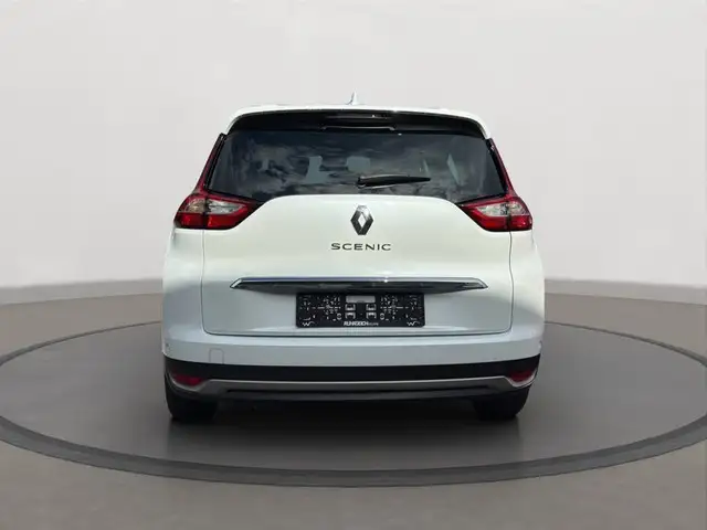 Renault Scenic view 4