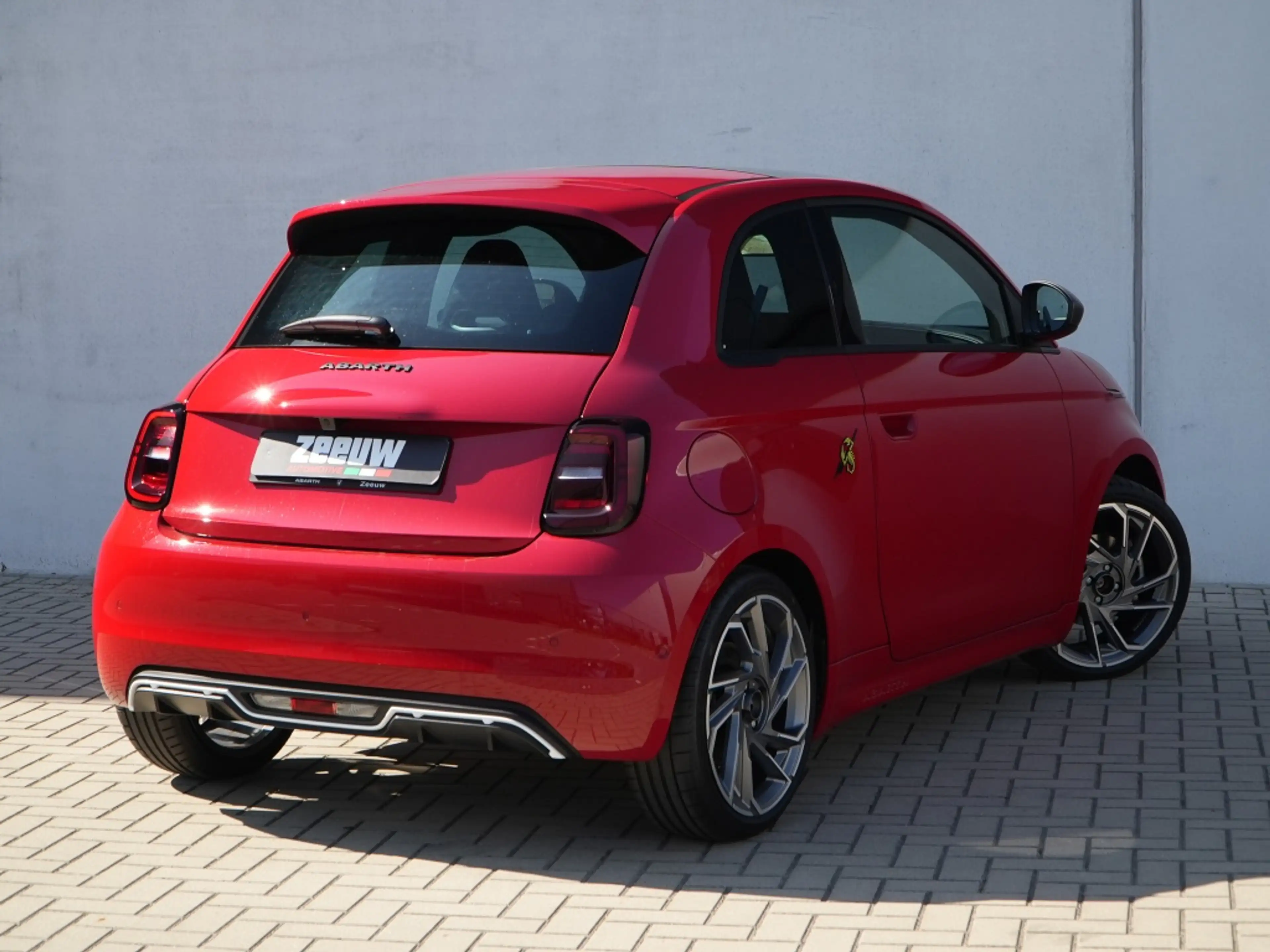 Abarth 500e Turismo 42 kWh | Pano | JBL | Navi | LED | Carplay — photo 8