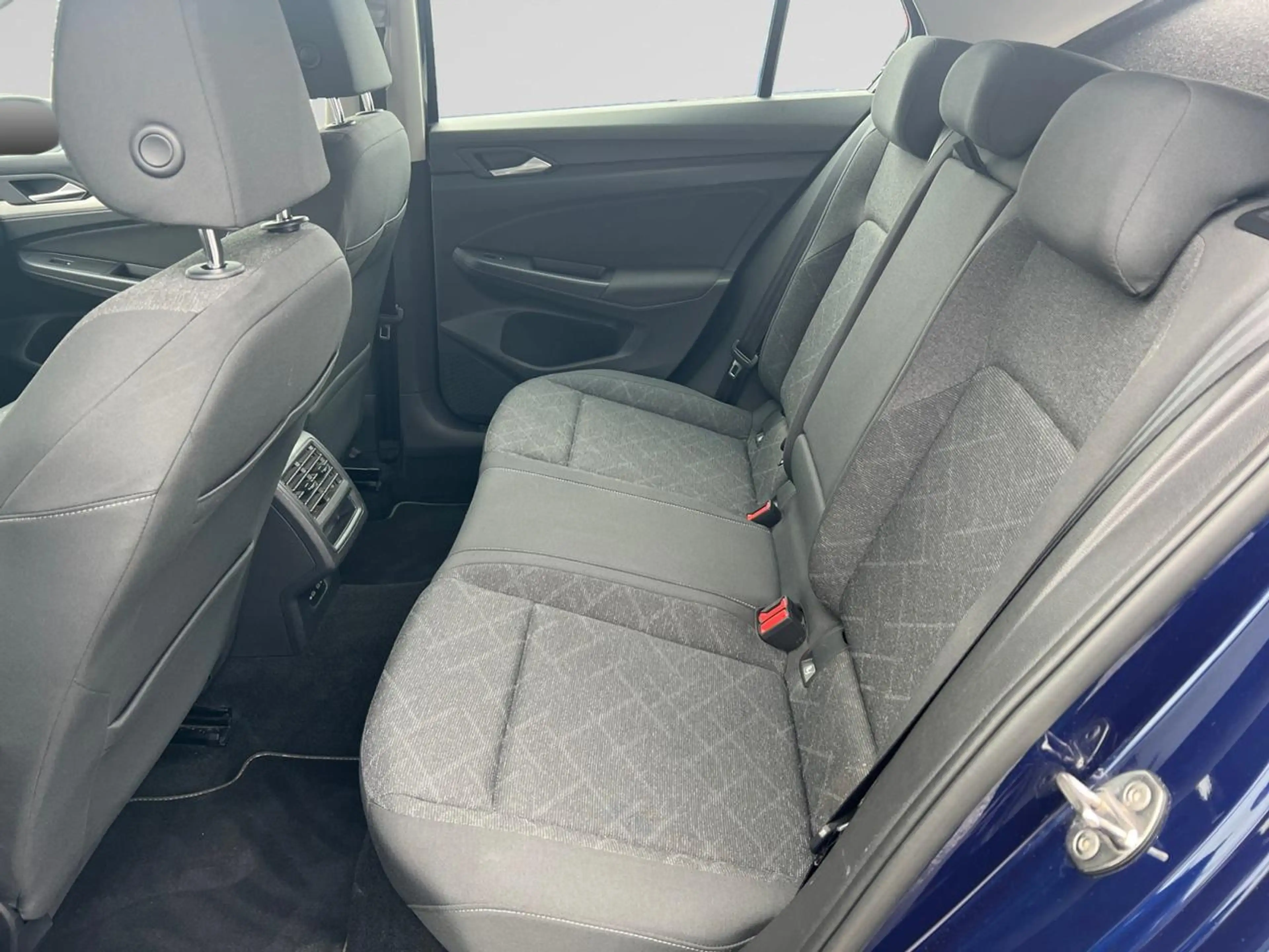 Volkswagen Golf Golf 1.0 TSI Life OPF — photo 13