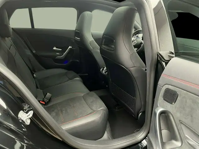 Mercedes-Benz CLA view 9