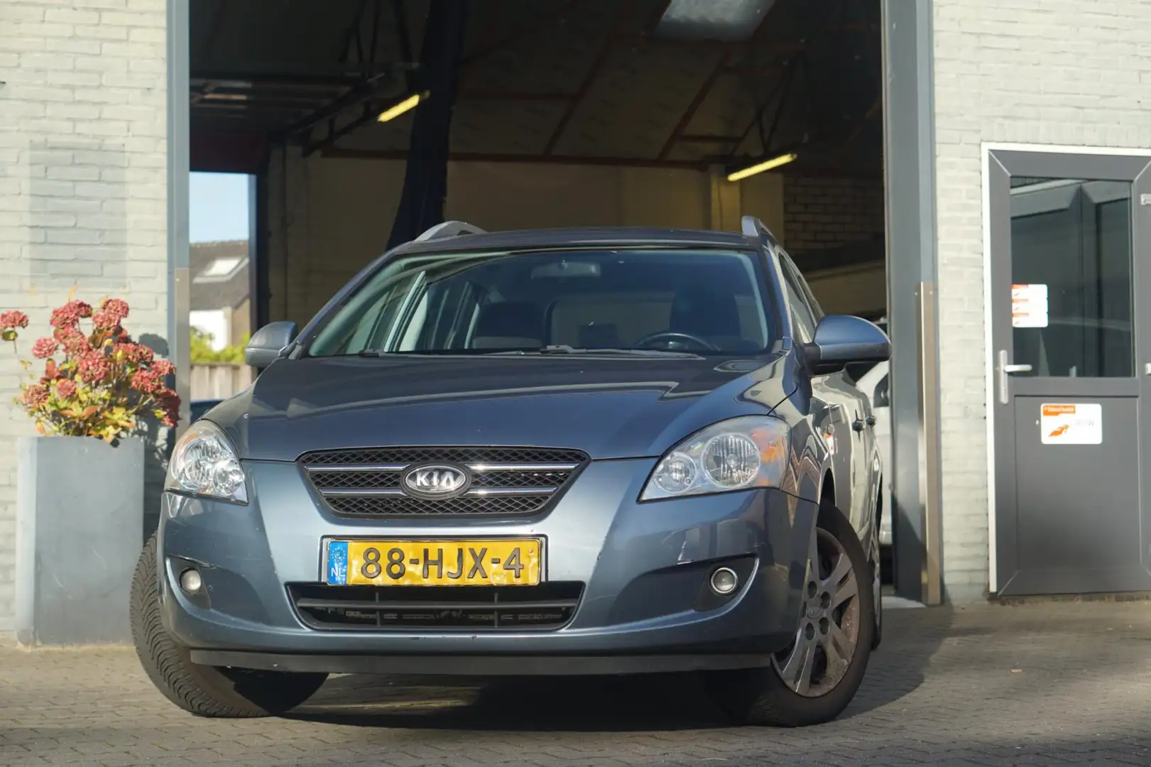 Kia Ceed / cee'd Sporty Wagon 1.4 X-ecutive Blauw - 2