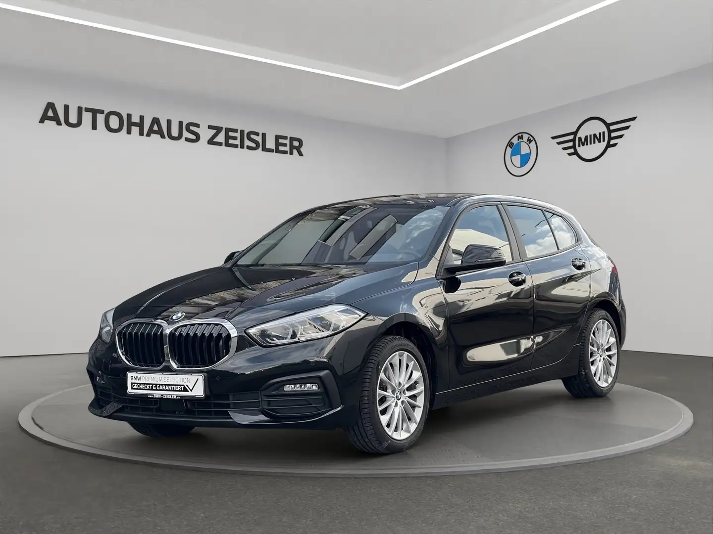 BMW 118 i Automatik Navi DAB Lordosenstütze Schwarz - 1