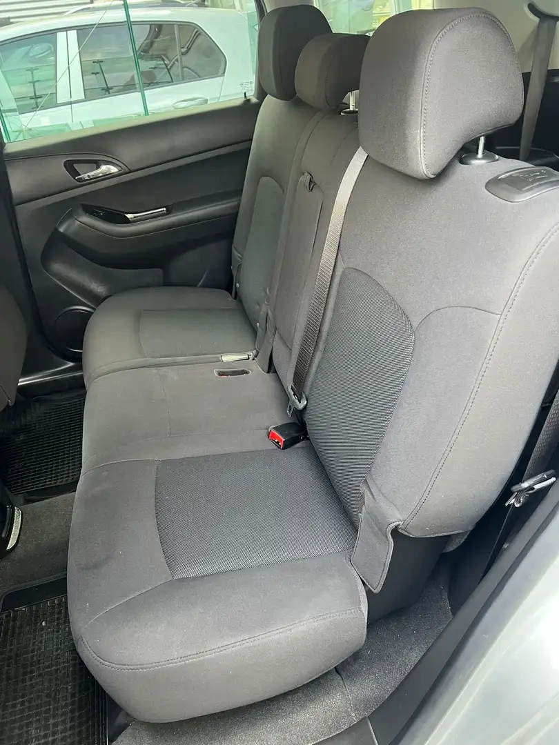 Chevrolet Orlando Orlando 1.8 GPL LT Argintiu - 2
