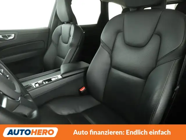 Volvo XC60 view 10