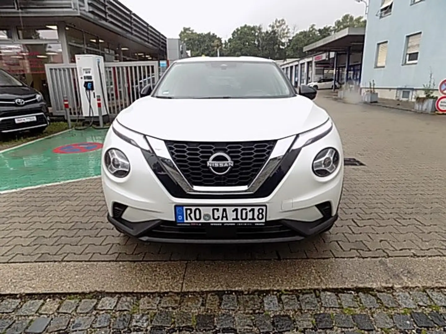 Nissan Juke N-Style 1.0 DIG-T 6Gang Klima Leder Fenster el. Weiß - 2