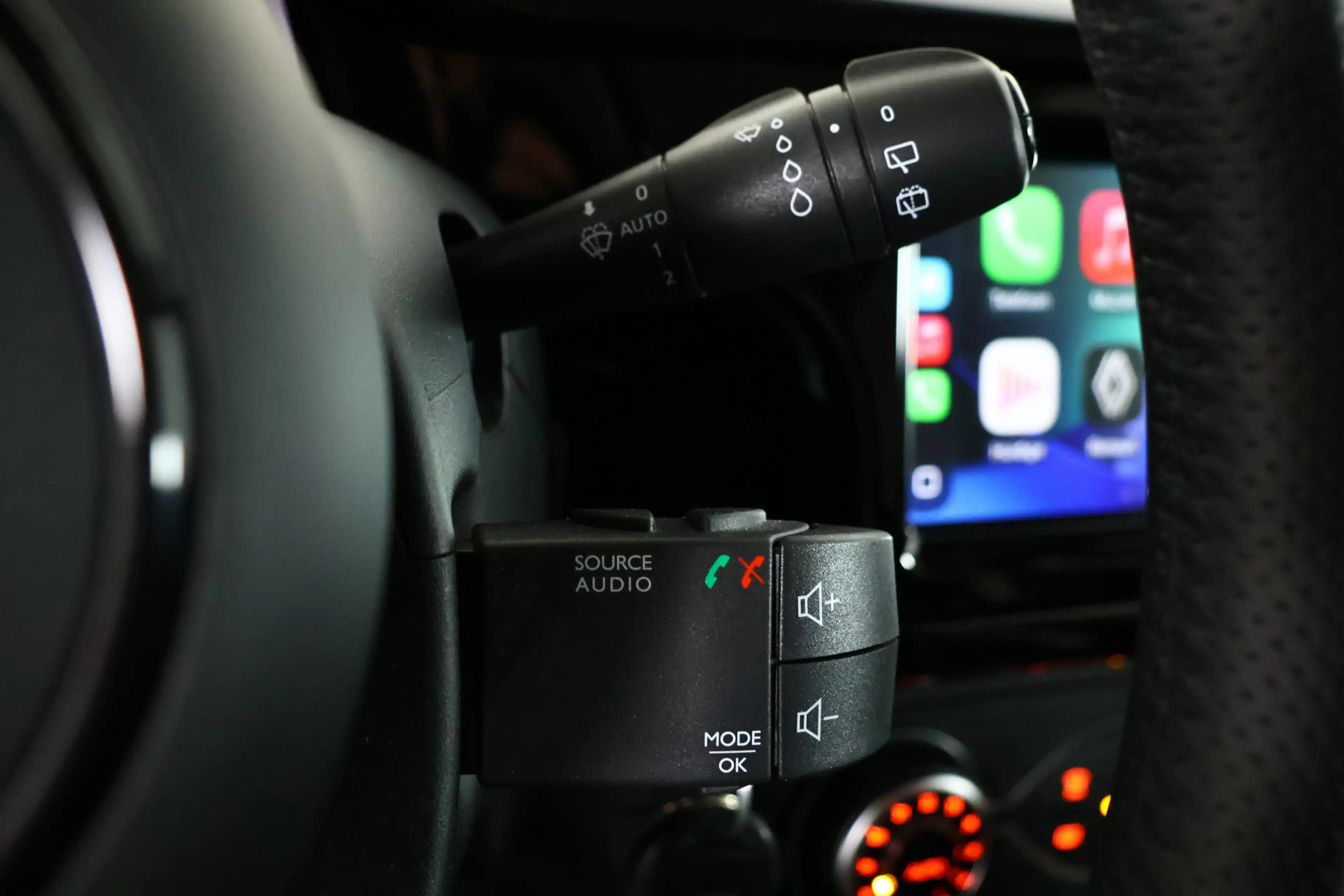 Renault Twingo Z.E. R80 E-Tech Série Limitée Urban Night 22 kWh N — photo 22