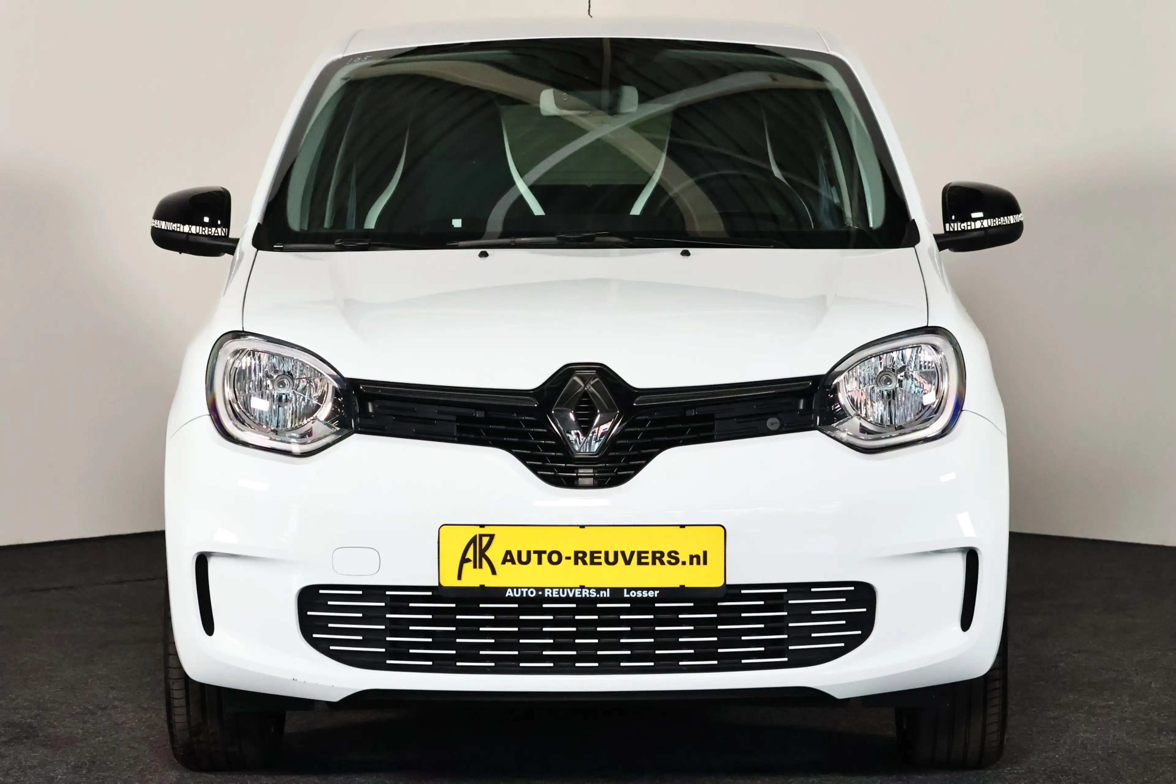 Renault Twingo Z.E. R80 E-Tech Série Limitée Urban Night 22 kWh N — photo 9