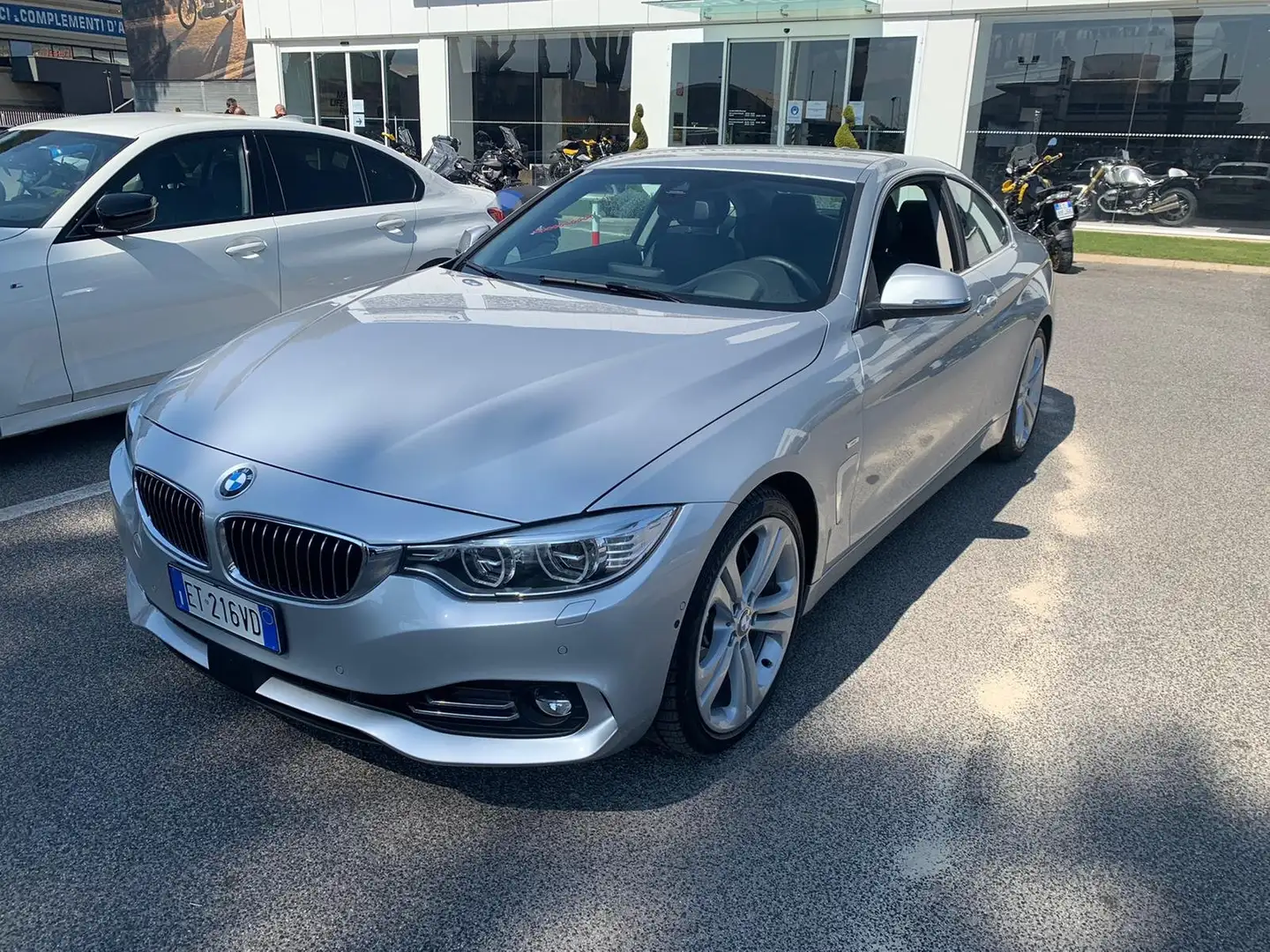 BMW 435 Serie 4 F32 2013 Coupe 435i Coupe Msport auto srebrna - 2