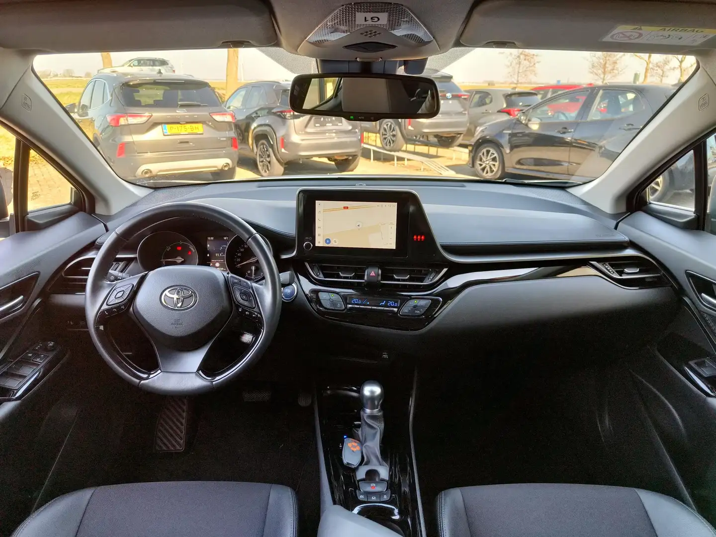 Toyota C-HR 2.0 Hybrid Dynamic 184 PK | Sideskirts | All-Seaso Gris - 2