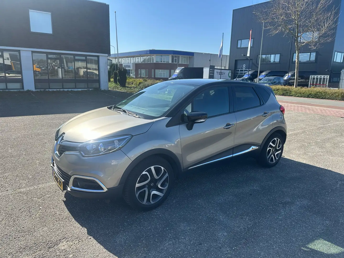 Renault Captur 0.9 TCe+Dynamique, Full optie model Бронзовий - 1