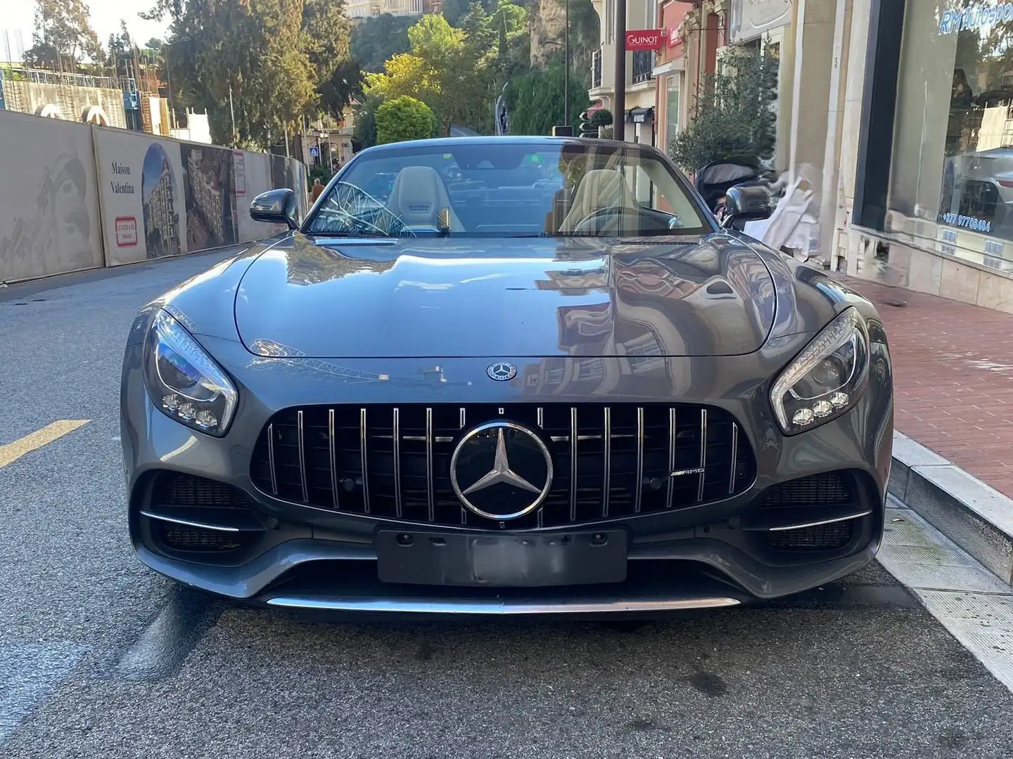 Mercedes-Benz AMG GT Roadster 557 ch BA7 C Gris - 1