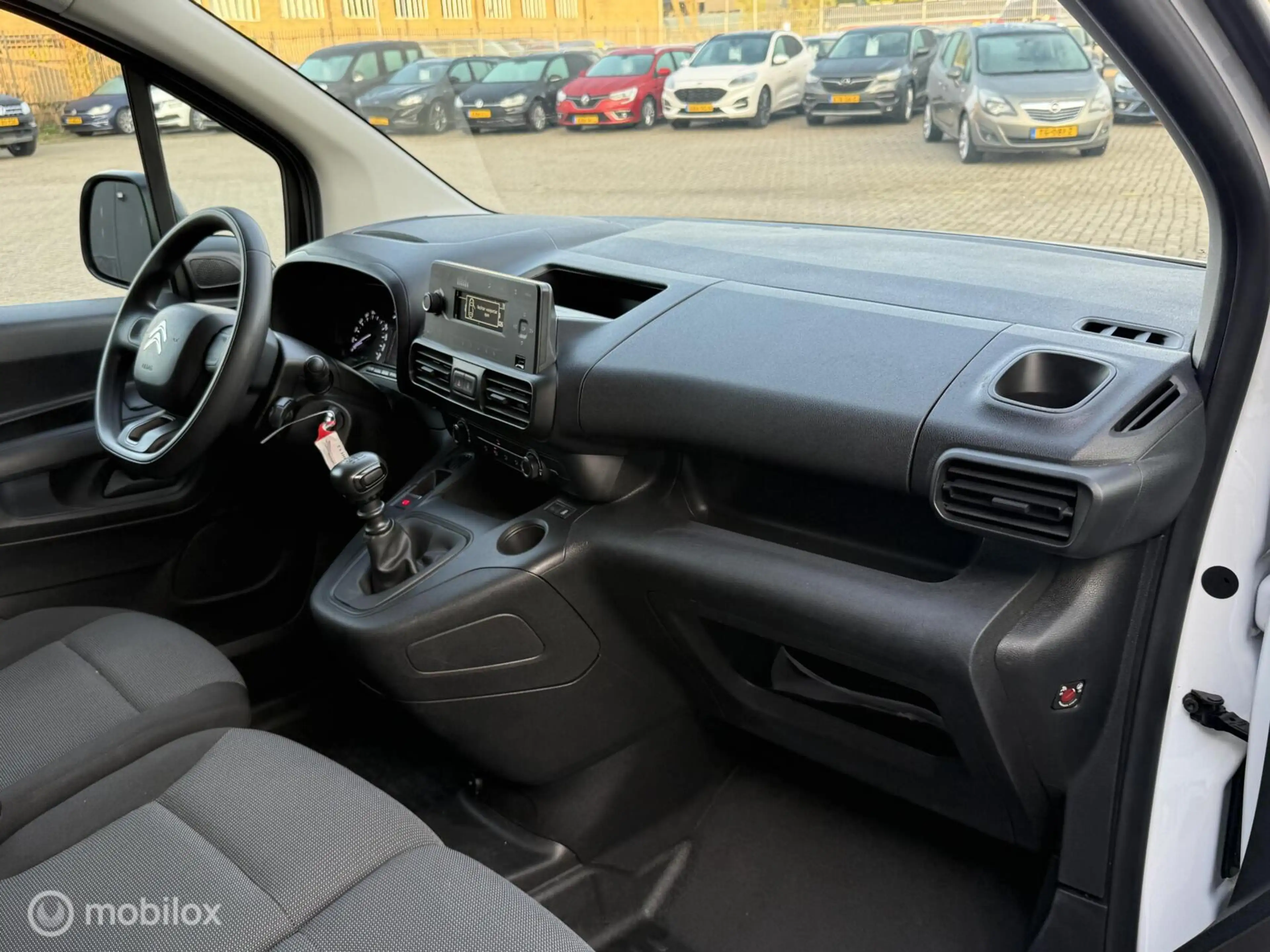 Citroen Berlingo bestel 1.2 PureTech Club RIEM VERVANGEN — photo 13
