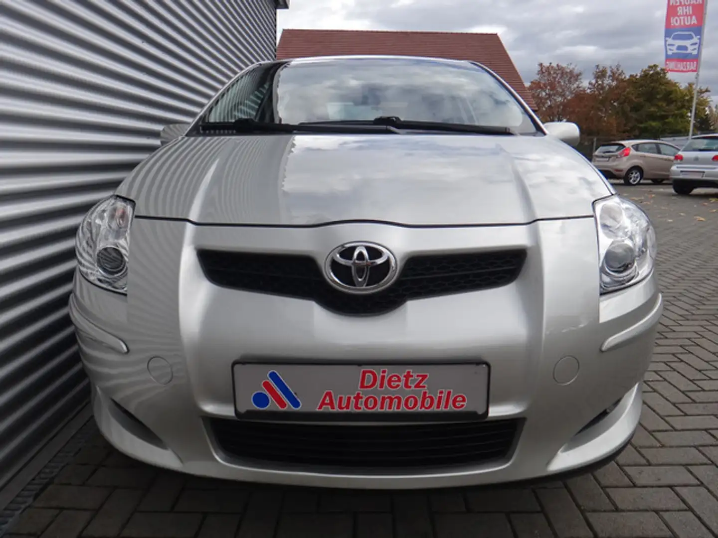 Toyota Auris 1.6 Gerne Finanzierung+++ Grau - 2