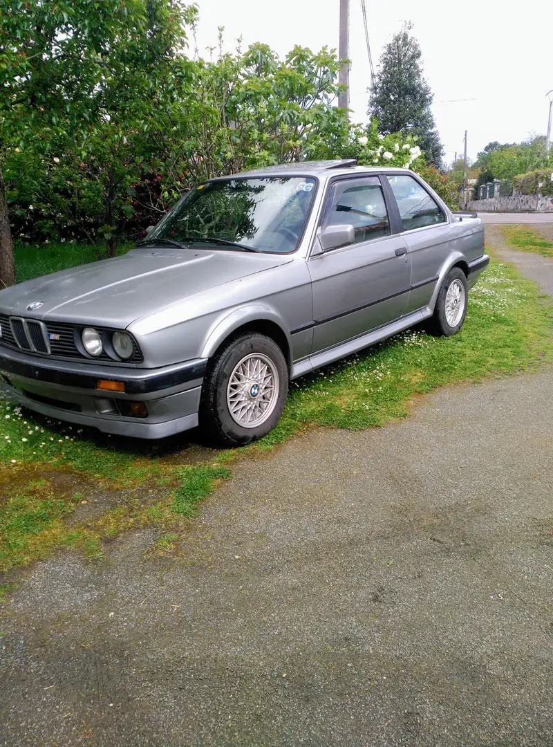 BMW 325 325iX - 2