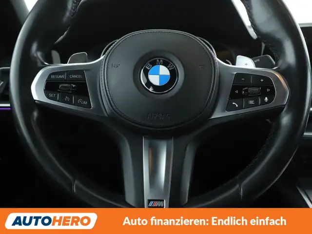 BMW 3 Series view 19