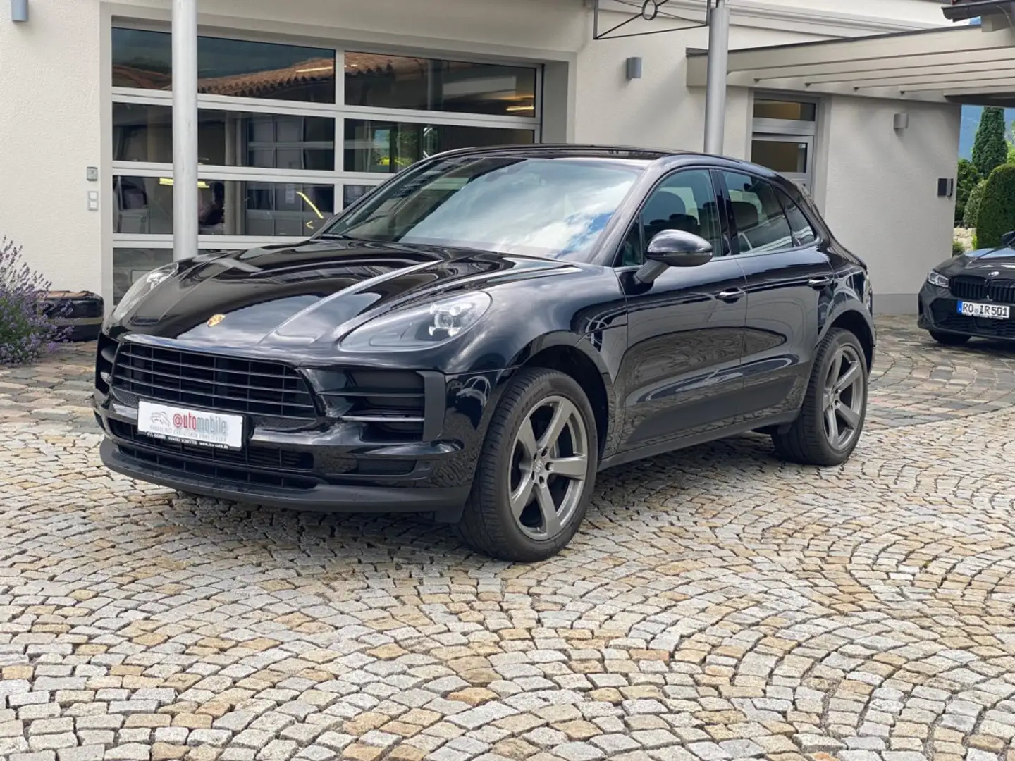 Porsche Macan LED|Navi|CarPlay|SpurAssi|AHK|Memo|GRA|RFK Zwart - 2