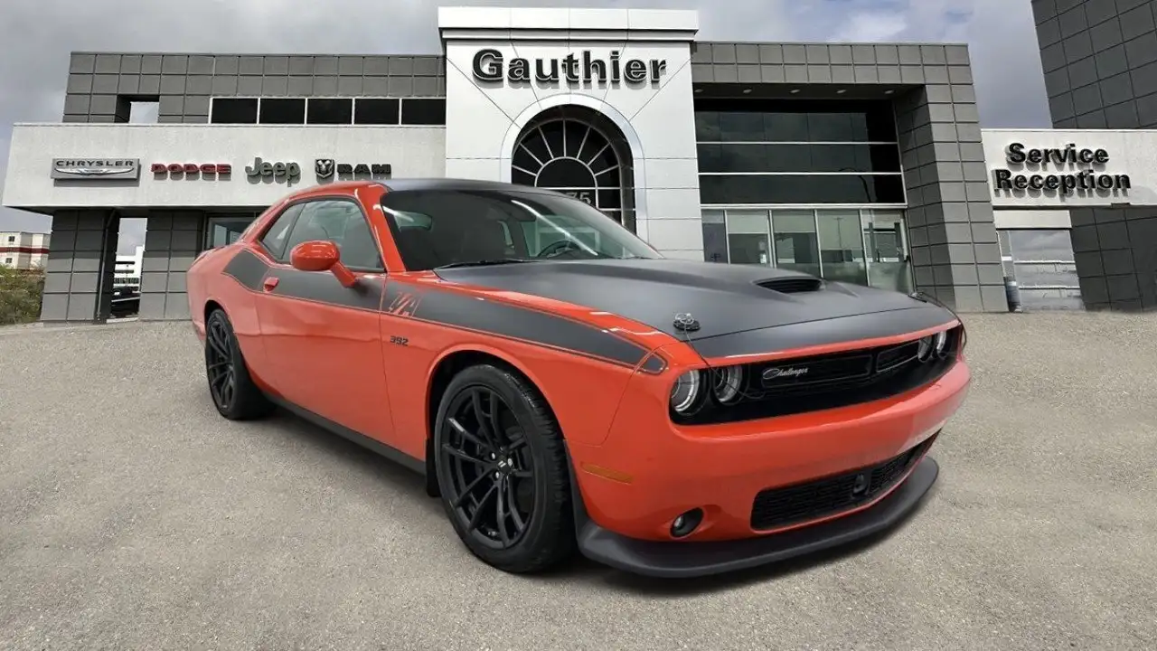 Dodge Challenger снимка Dodge Challenger