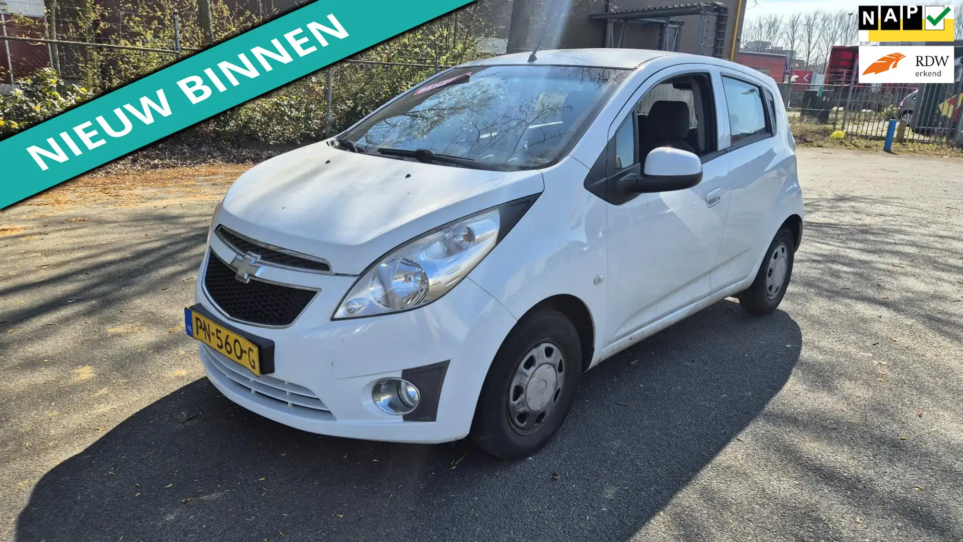 Chevrolet Spark 1.0 16V LET OP : BAK HOORBAAR EN REMMEN HOORBAAR Blanco - 1