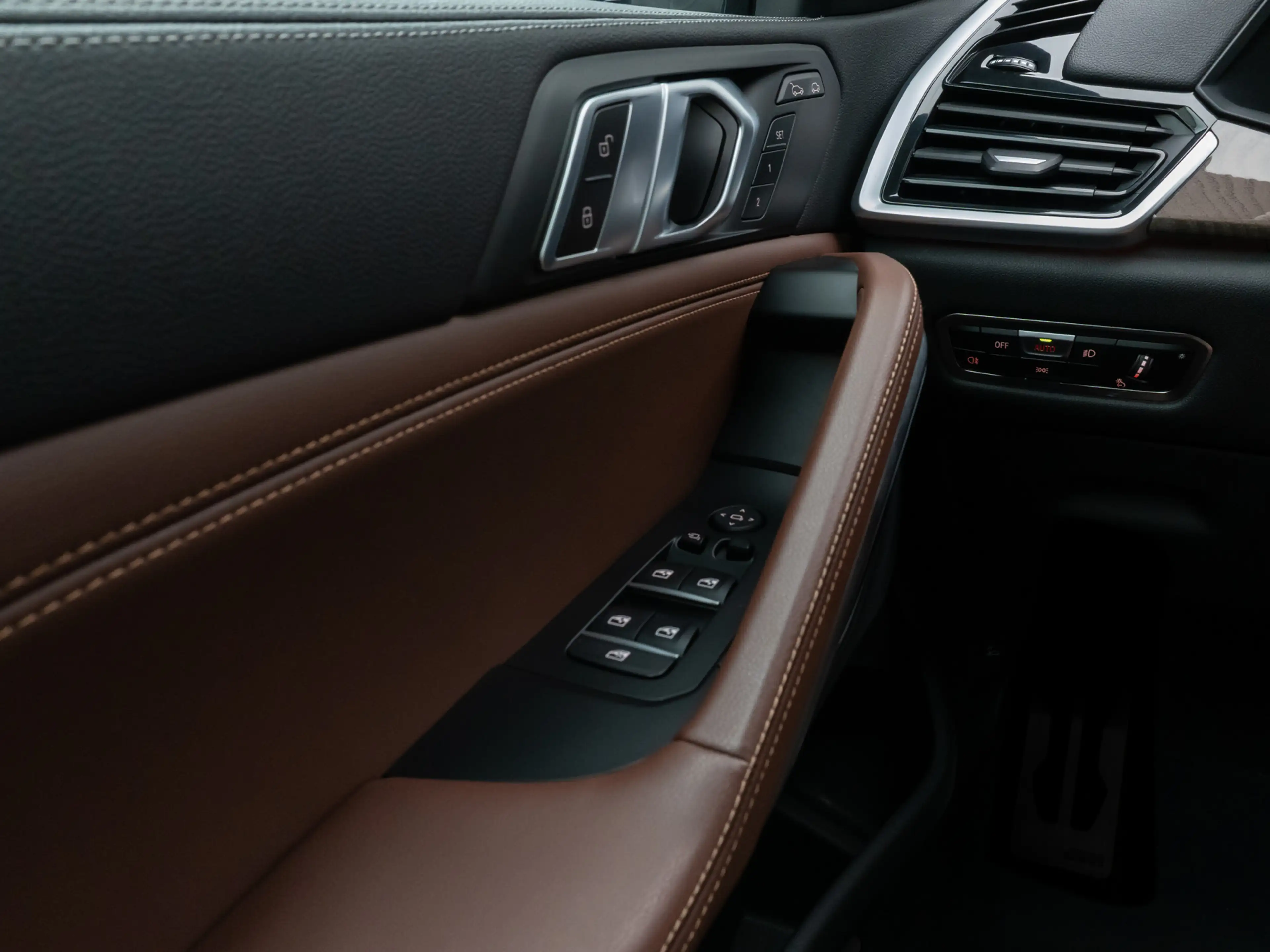 BMW X6 MSport Kamera Laser HUD DAB HiFi 21Zoll — photo 32