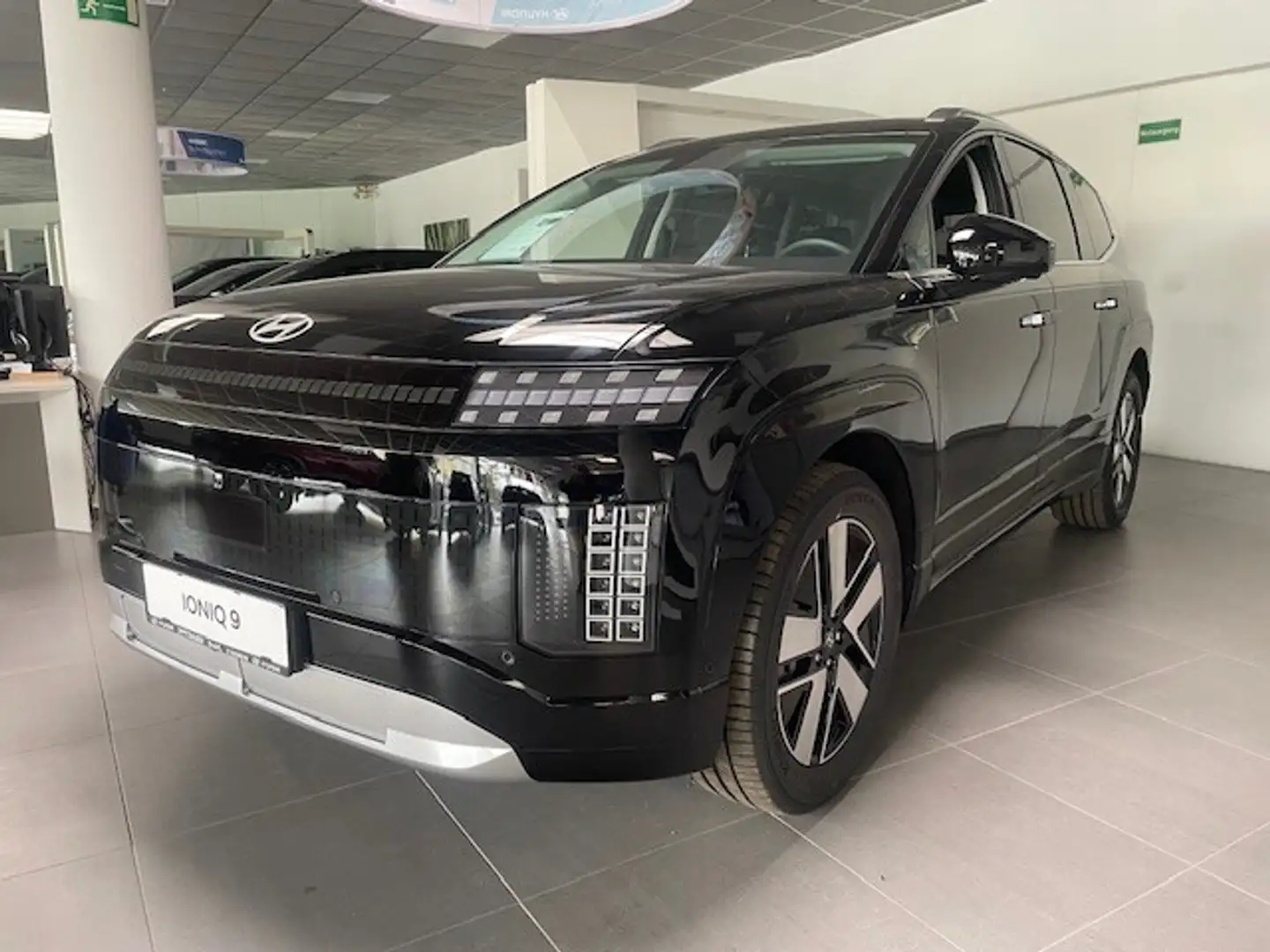 Hyundai IONIQ 9 Ioniq 9 Elektro 110kWh Prestige Line Schwarz - 1