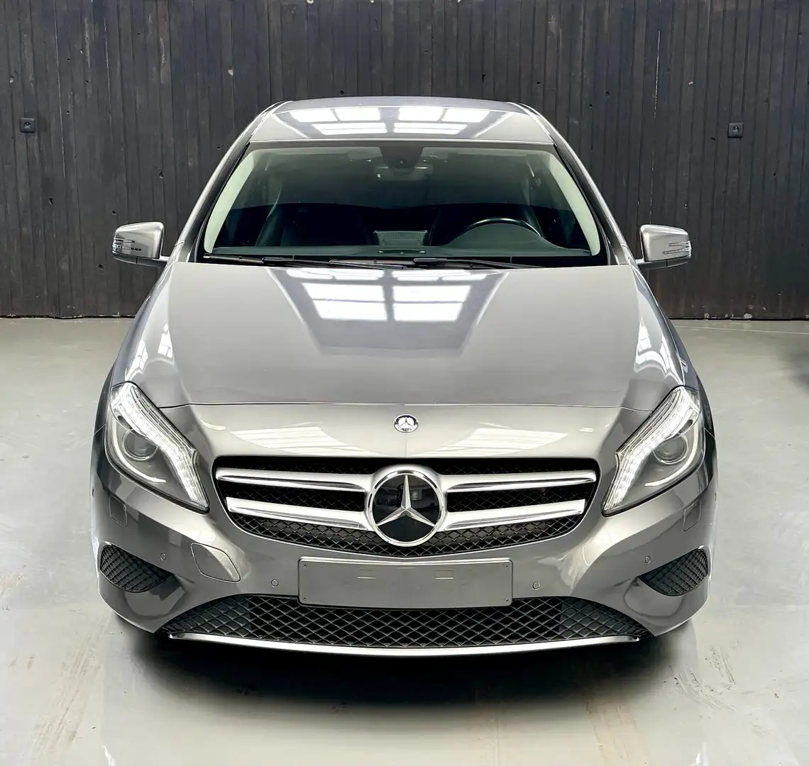 Mercedes-Benz A 200 CDI 4-Matic Euro 6 * Cam * Sièges sport * Gris - 2