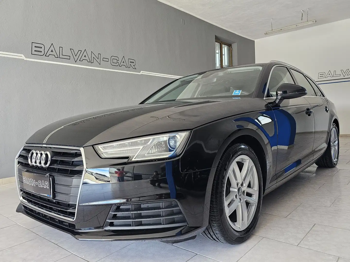 Audi A4 A4 Avant 2.0 tdi Business Sport 150cv S-tronic Noir - 2