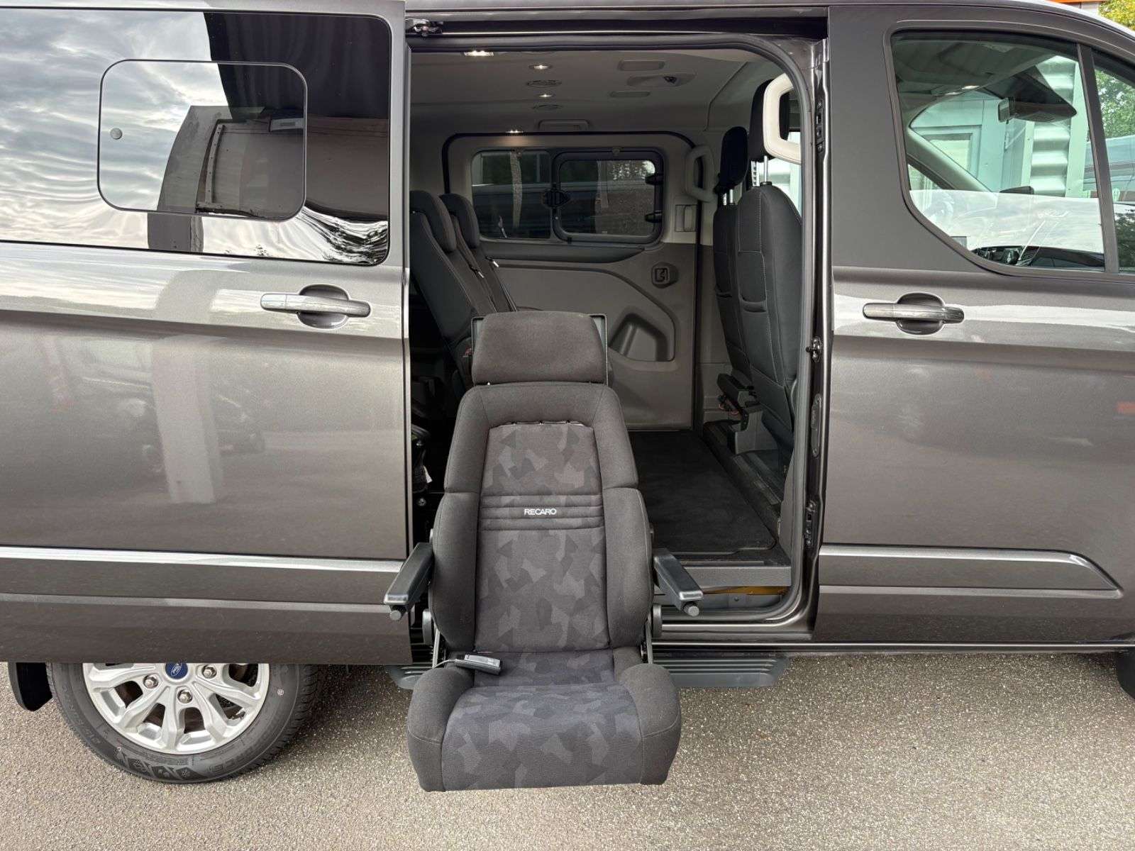 Ford Tourneo Custom