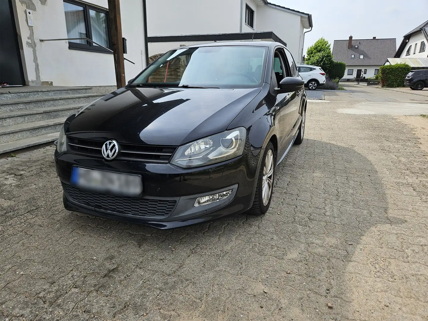 Volkswagen Polo 6R TÜV, Inspektion, Batterie, Reifen NEU Schwarz - 2