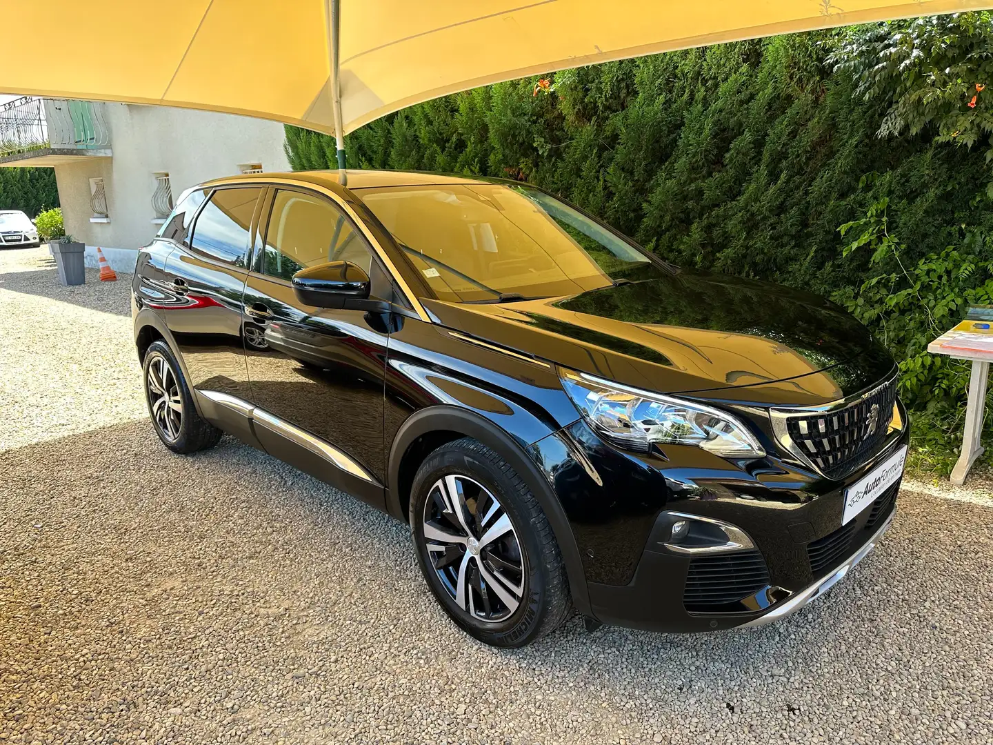 Peugeot 3008 1.2 PureTech 130ch Allure (GPS + CarPlay+...) 2019 Noir - 1
