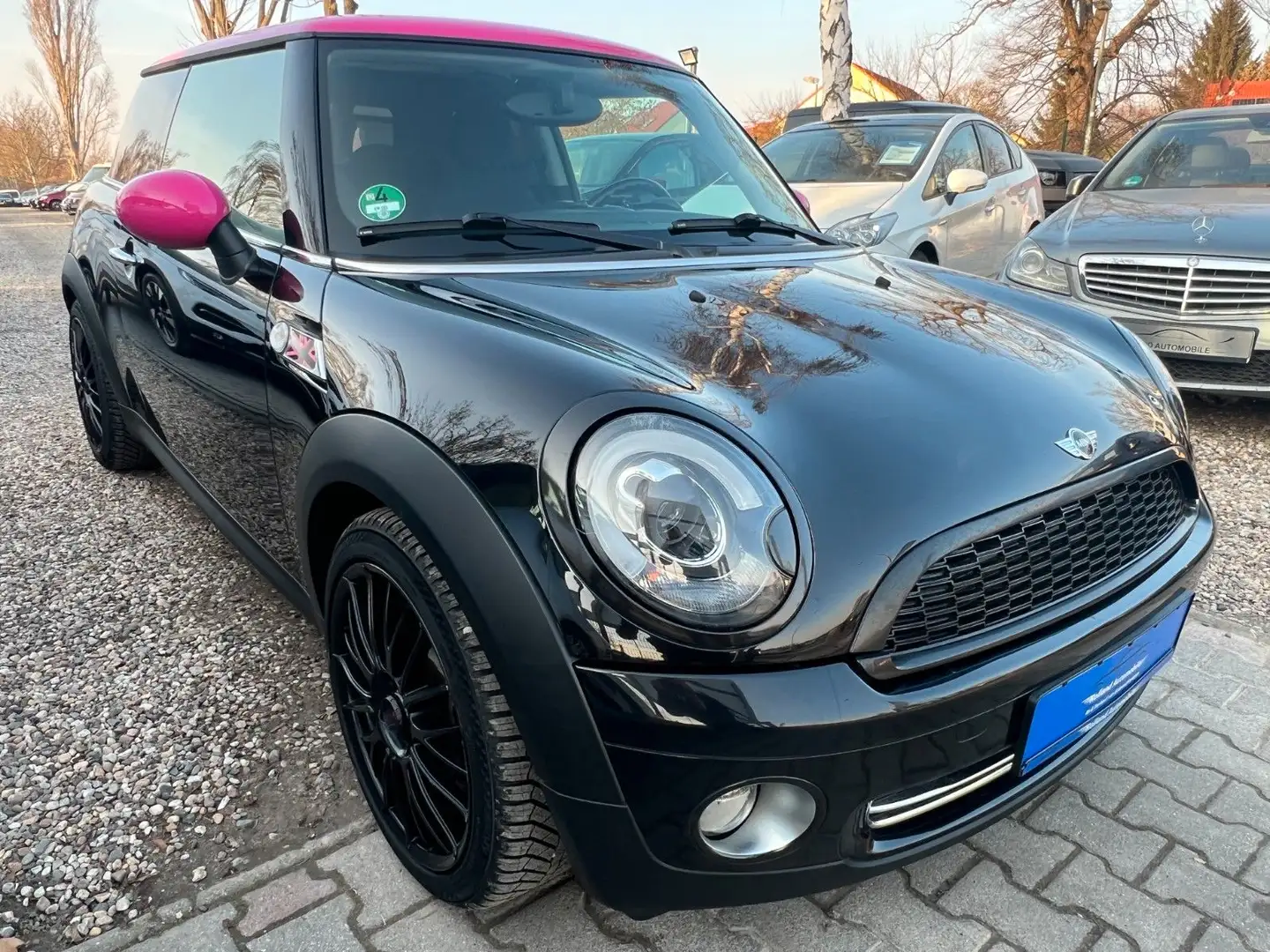 MINI Cooper *Klima*SHZ*PDC*SHD*TÜV NEU Schwarz - 2