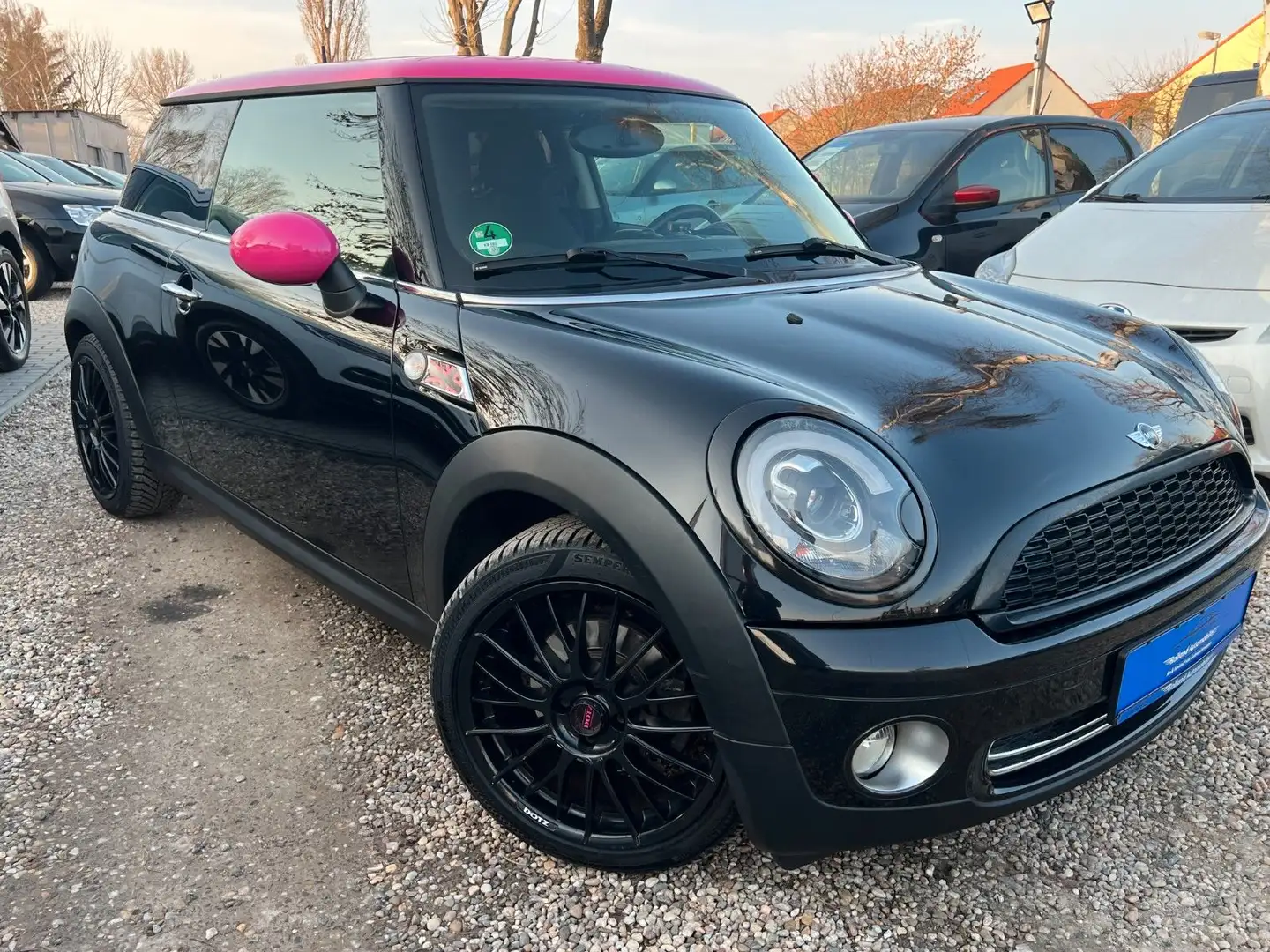 MINI Cooper *Klima*SHZ*PDC*SHD*TÜV NEU Schwarz - 1
