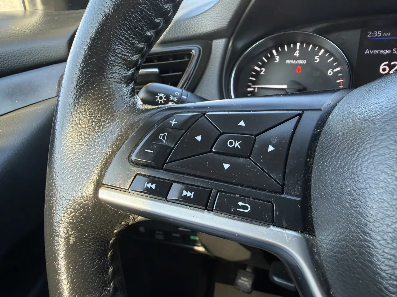 Nissan Rogue снимка Nissan Rogue