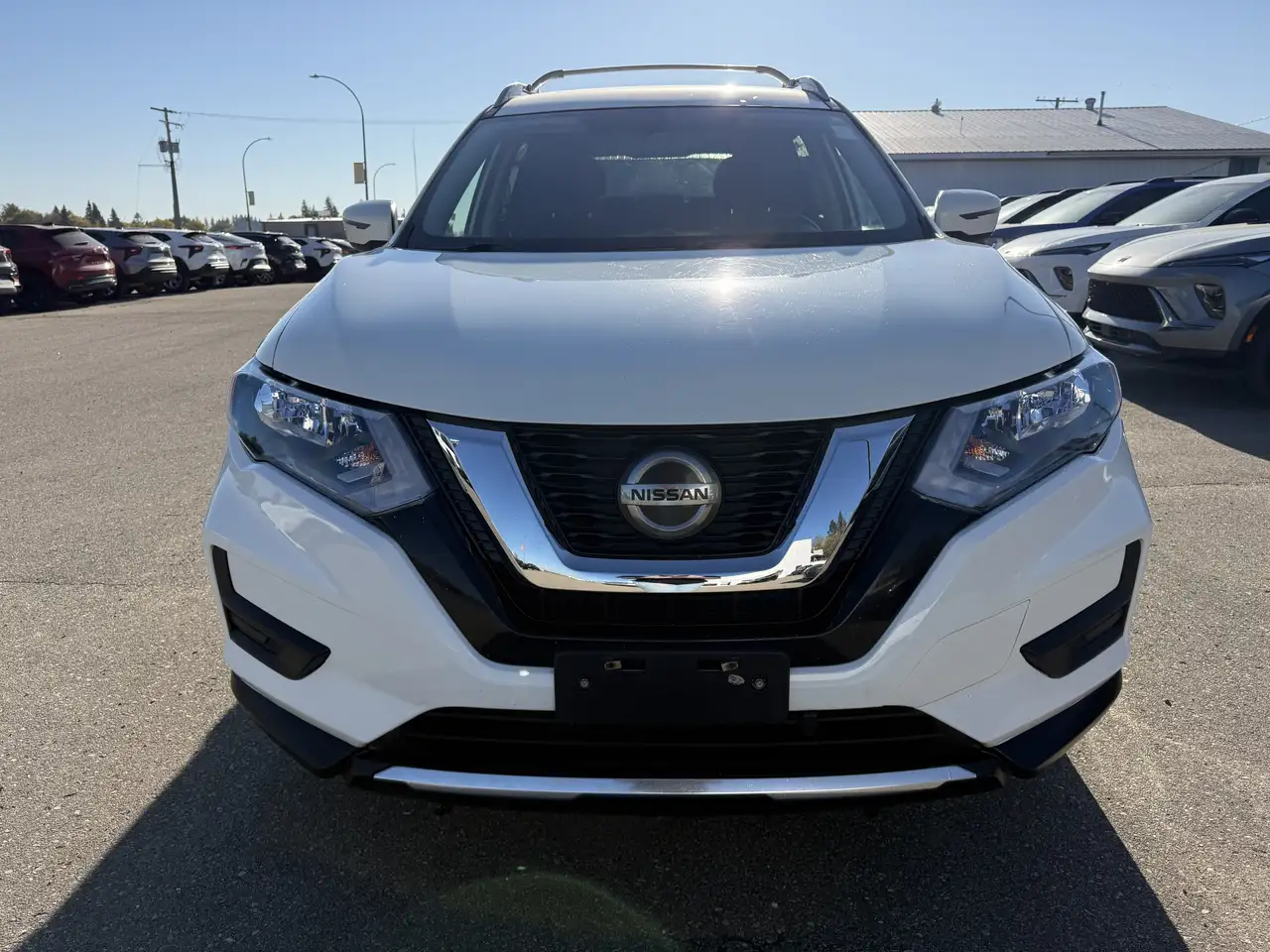 Nissan Rogue снимка Nissan Rogue