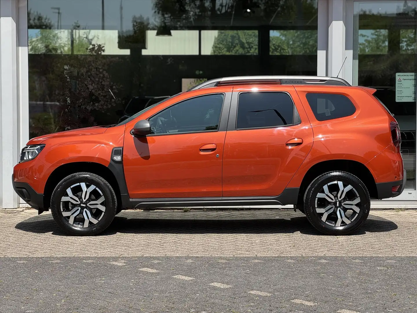 Dacia Duster Tce 100 Bi-Fuel Journey | Model 2023 | Navigatie | Orange - 2