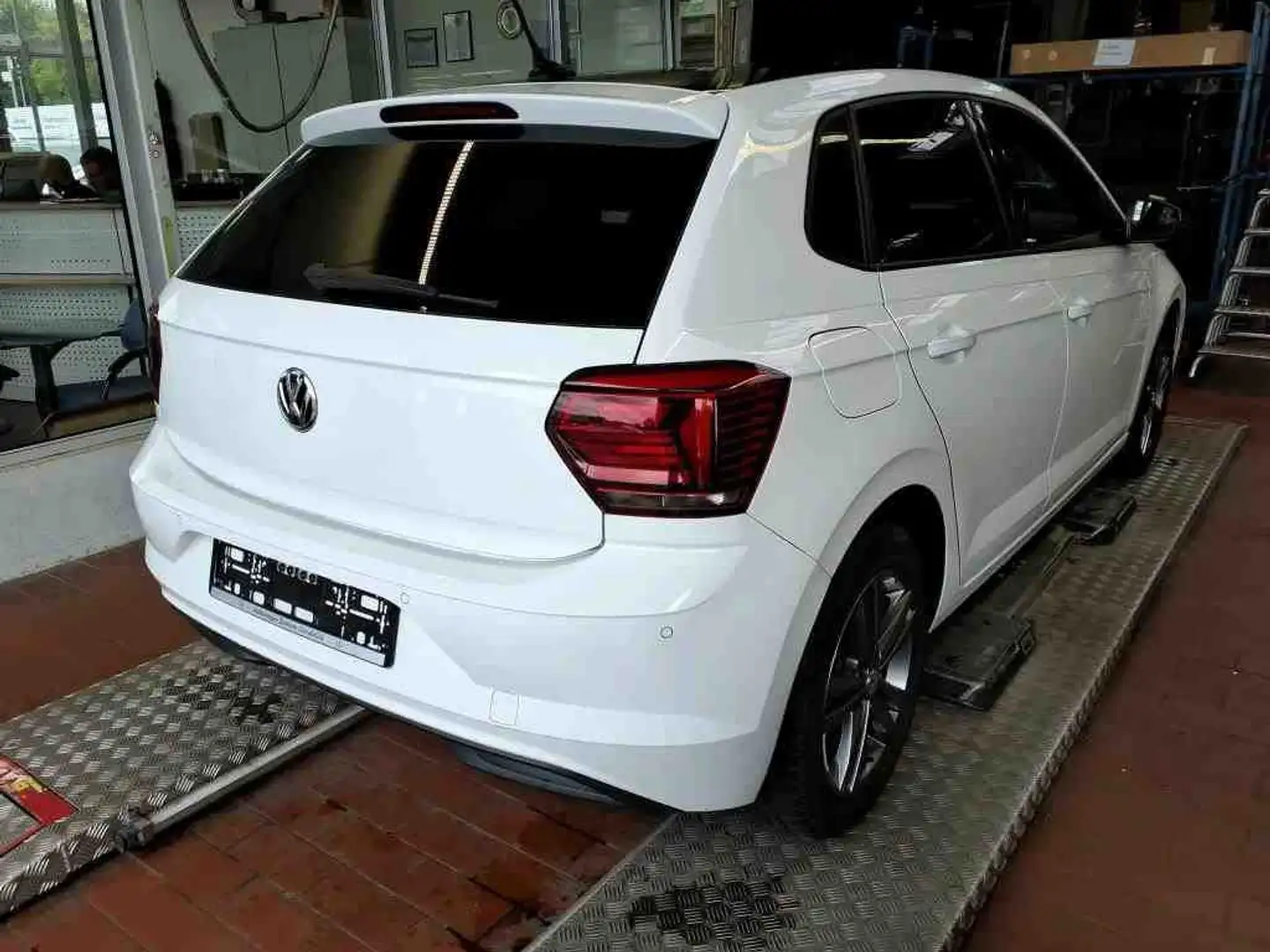 Volkswagen Polo 1.0 MPI UNITED NAVI PDC SITZHZG Weiß - 2