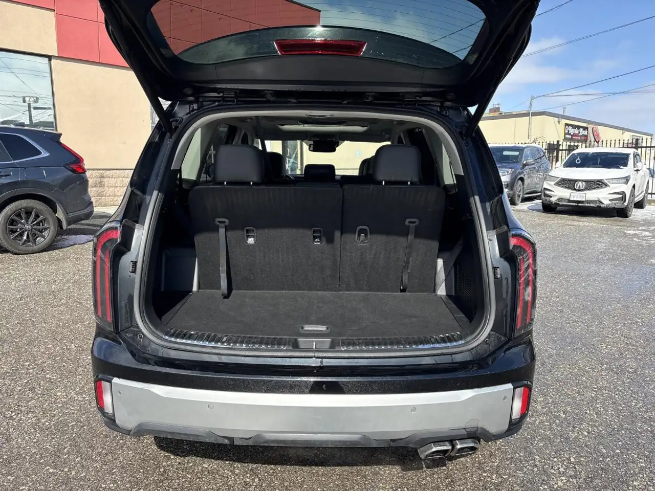 Kia Telluride снимка Kia Telluride